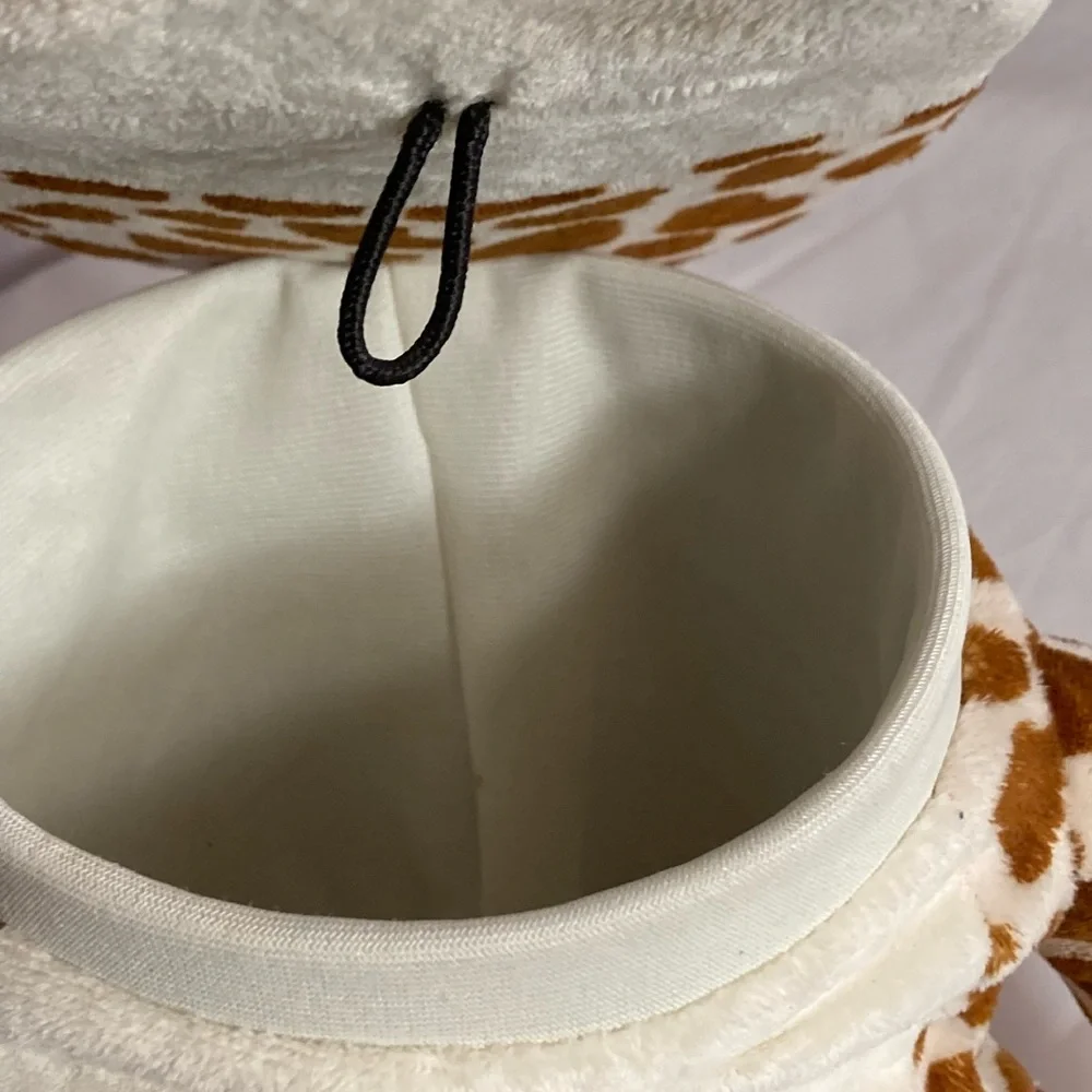 Giraffe “good luck” gift box/ storage box